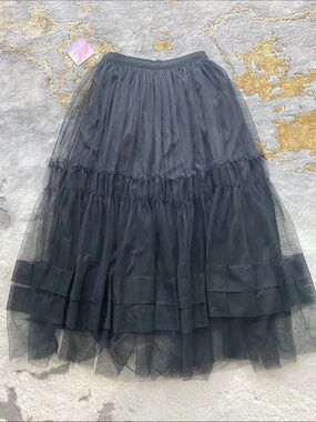 Chicwish Elegant Black Layered Mid Ruffled Tulle Midi Skirt - Brand new!
